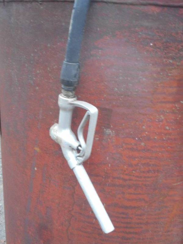 Gravity-Feed Fuel Tank With Stand