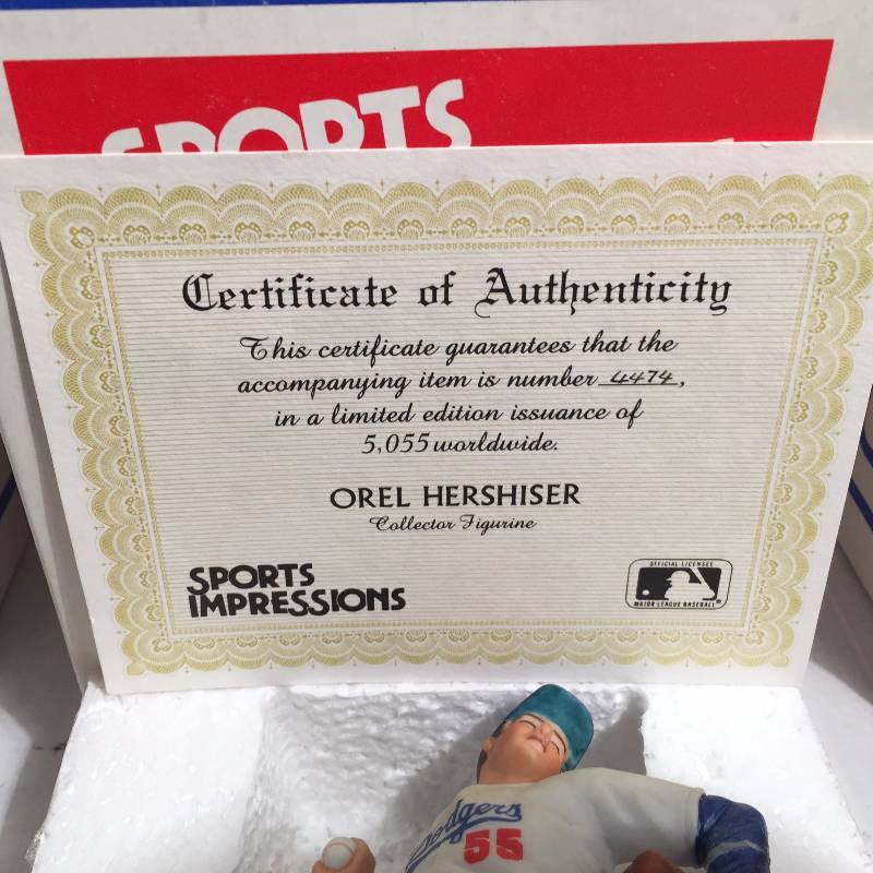 SPORTS IMPRESSIONS ,SUPER STAR FIGURINE COLLECTOR SERIES