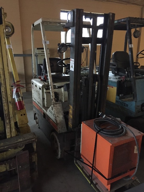 Allis-Chalmers electric forklift