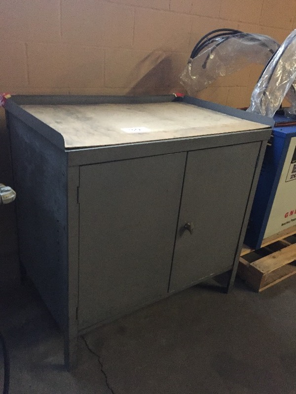 Work cabinet