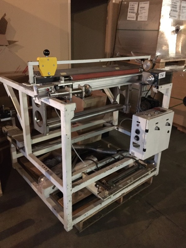 Roll sheet cutter