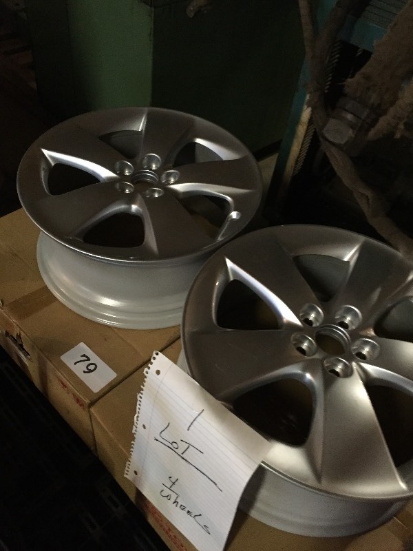 Lot of 4 wheels