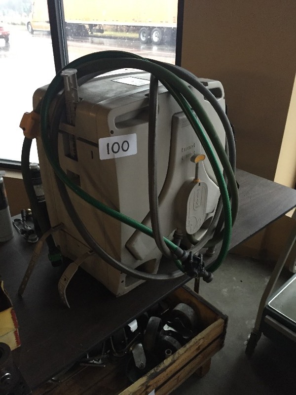 Portable wash station