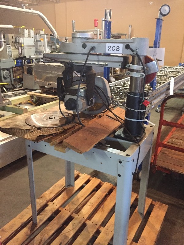 Radial arm saw