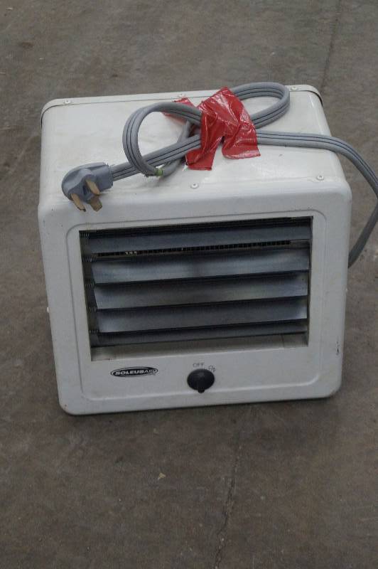 lot 30 image: Soleus Air Heater