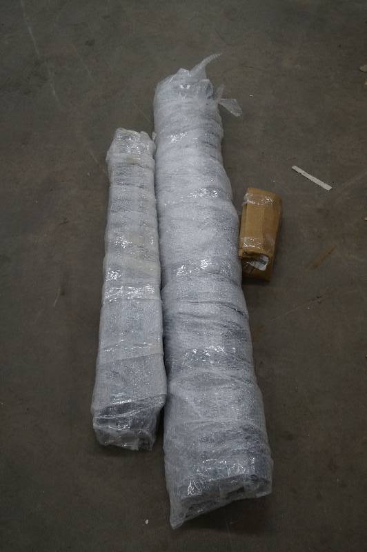 lot 50 image: Tonneau Cover