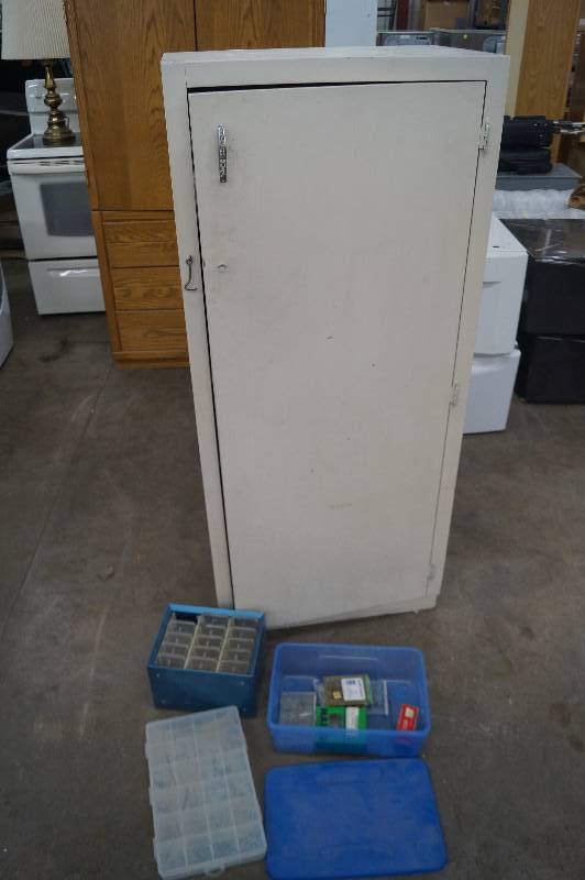 lot 51 image: Floor Cabinet w Misc Hardware