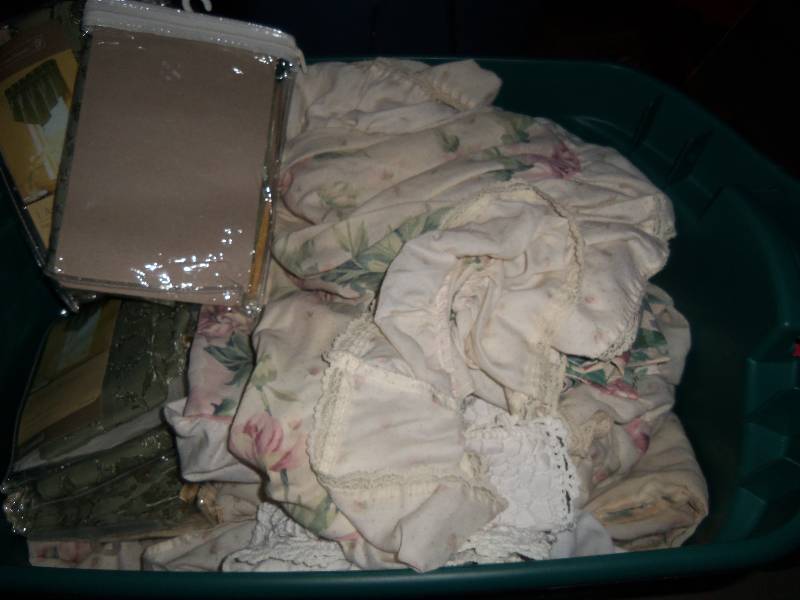 Linens and Curtains