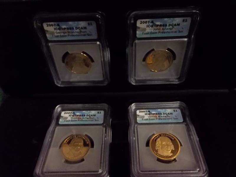 Set Of 4 US Presidential Golden Dollars With COA In Collector Case