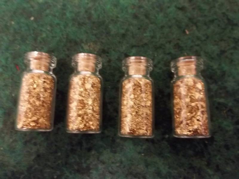 4- Little Bottles Of Gold Flake No Guarantee Of Quality Or Quantity