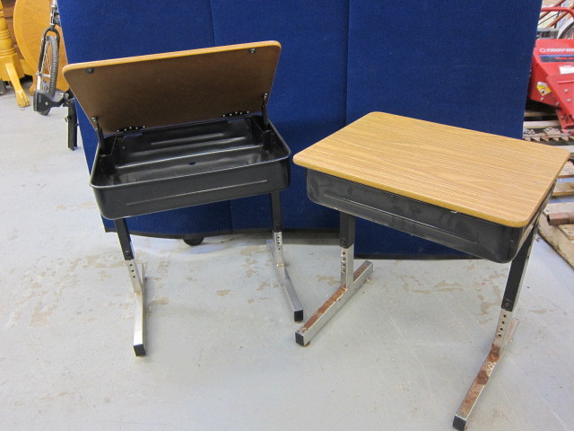 Student Desks