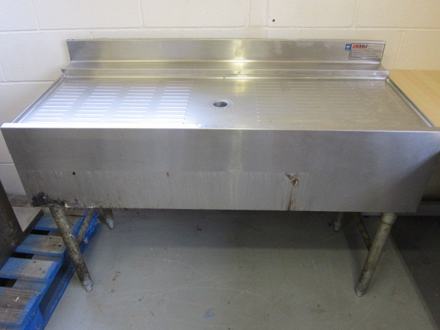 Commercial Dish Drain Table