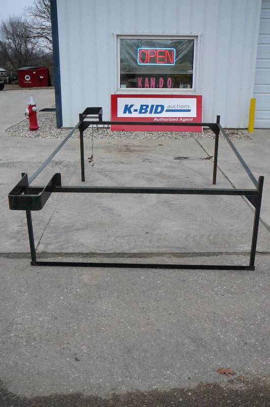 lot 2 image: Ladder Rack 70 Front 70 Rear 96 Long