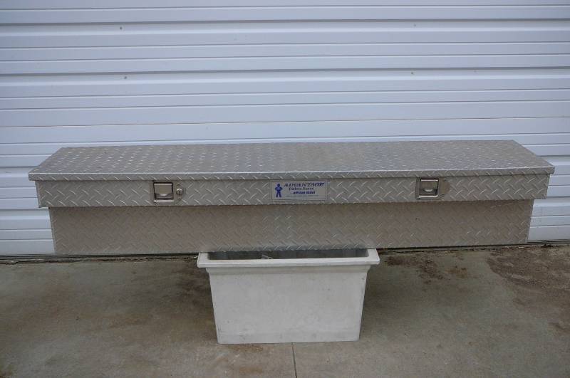 lot 12 image: Alum Side Mount Tool Box - Advantage