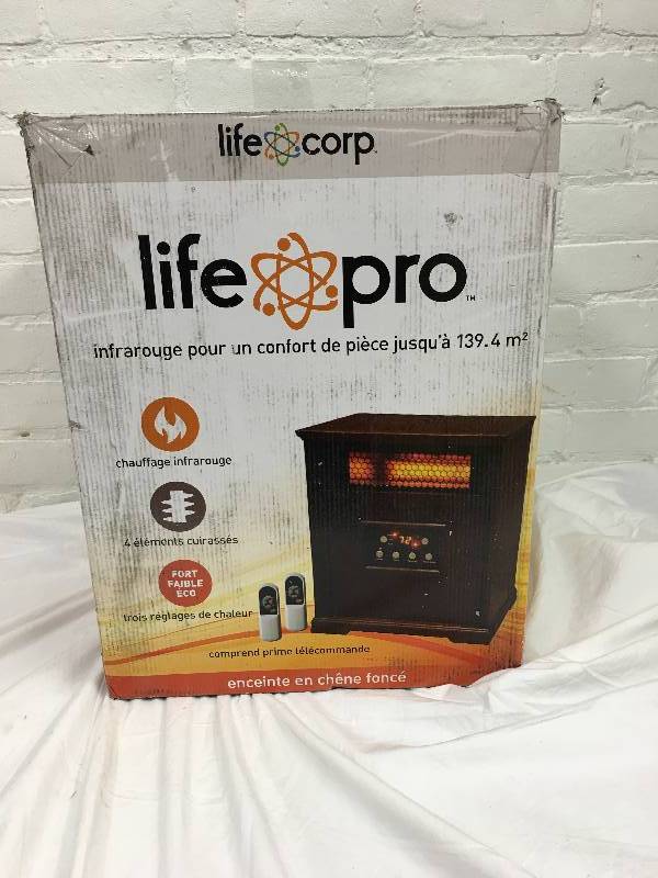 lot 11 image: LifeSmart Electric Infrared Quartz Heater retail $119