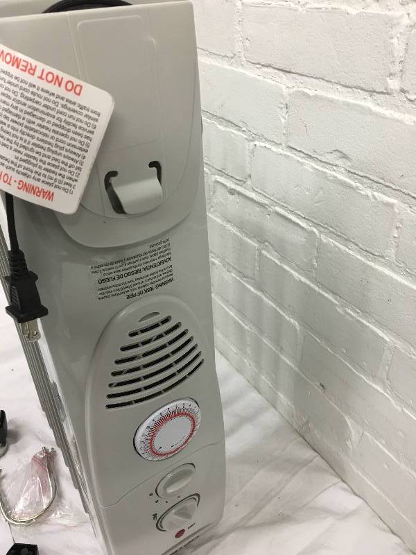 lot 81 image: Optimus Oil-Filled Radiator Heater
