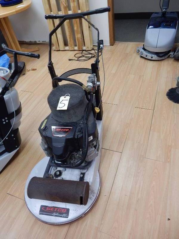 BETCO, Optima QT, Floor Buffer.. Propane operated.  121 Hours.. 21 in diameter disc.