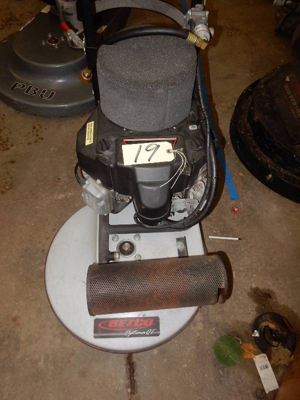 BETCO, Optima QT, Floor Buffer.. Propane operated.  84 Hours.. 21 in diameter disc.