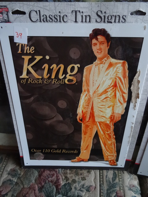 lot 39 image: Classic Tin Sign Elvis