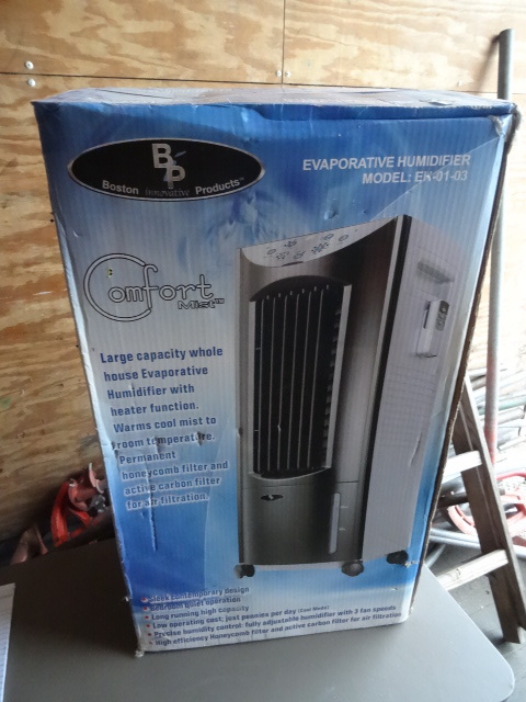 lot 52 image: Comfort Mist Evaporative Humidifier