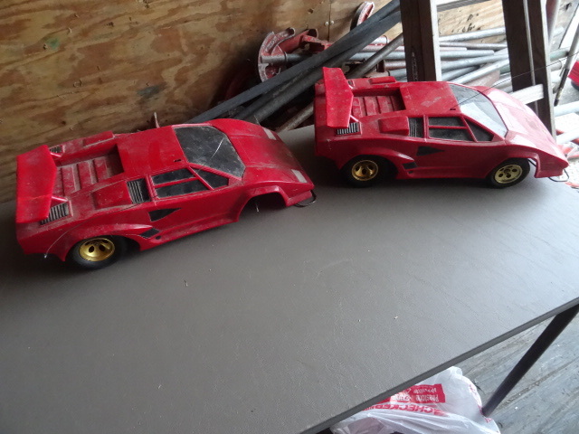 lot 59 image: 2 Lamborghini Remote Cars