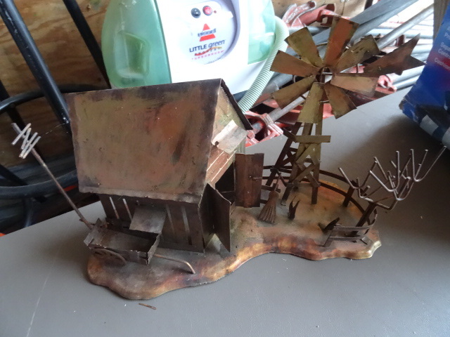 lot 69 image: Metal Sculpture