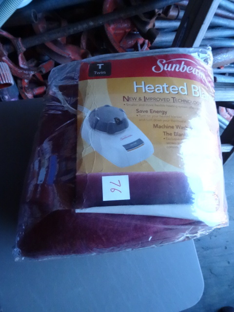 lot 76 image: Sunbeam Heated Blanket