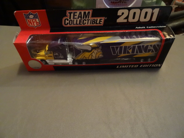 lot 191 image: 164th Vikings Collectors Truck