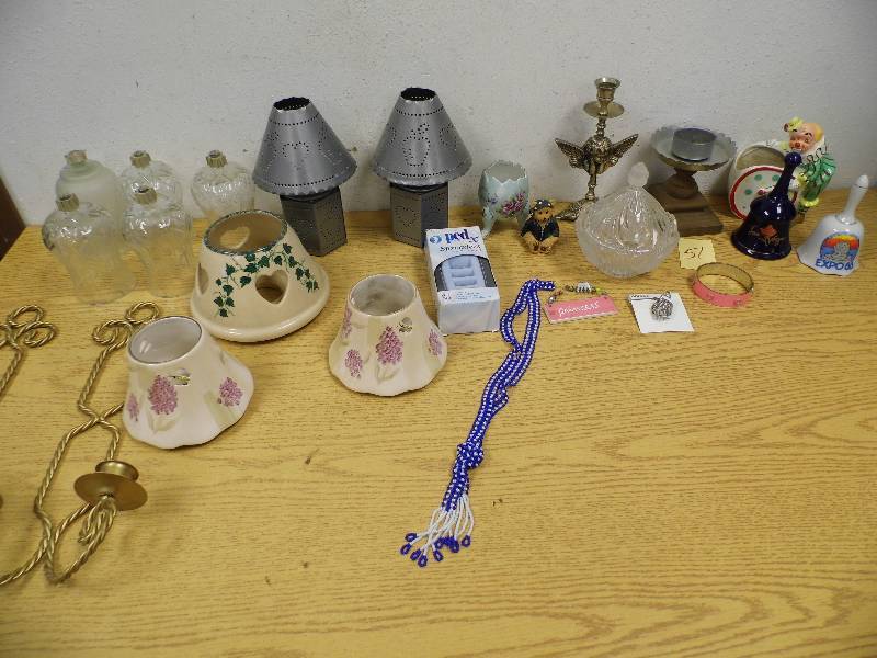 Candle Items In Tote