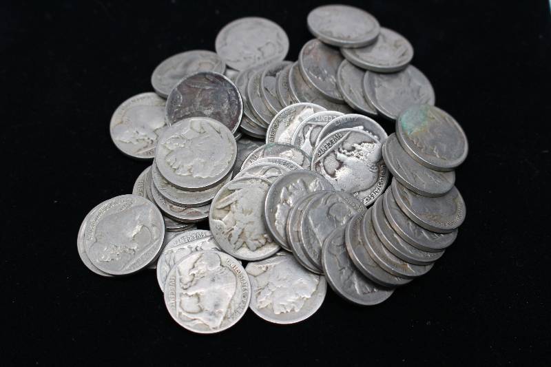 Lot of (50) assorted Buffallo Nickels