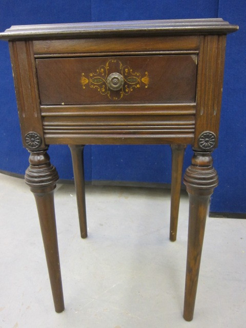 Accent Table