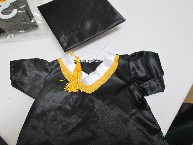 BUILD A BEAR OUTIFTS (FITS BEAR FAC...