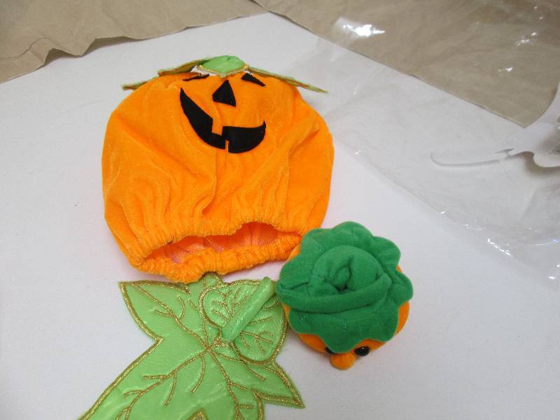 BUILD A BEAR OUTIFTS (FITS BEAR FAC...