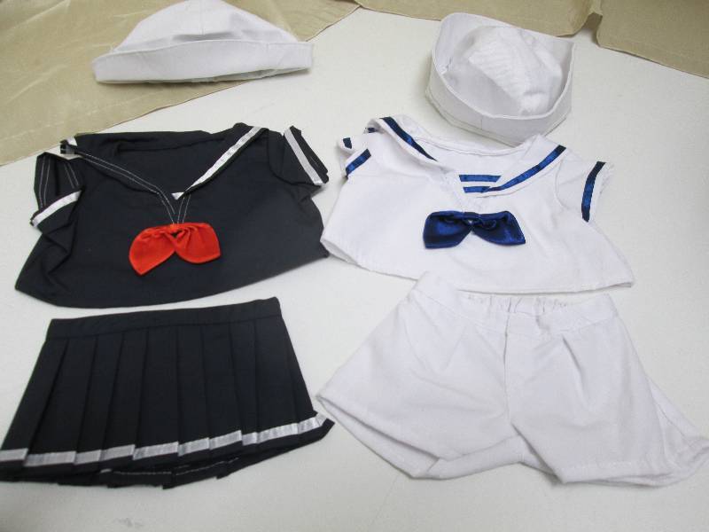 BUILD A BEAR OUTIFTS (FITS BEAR FAC...