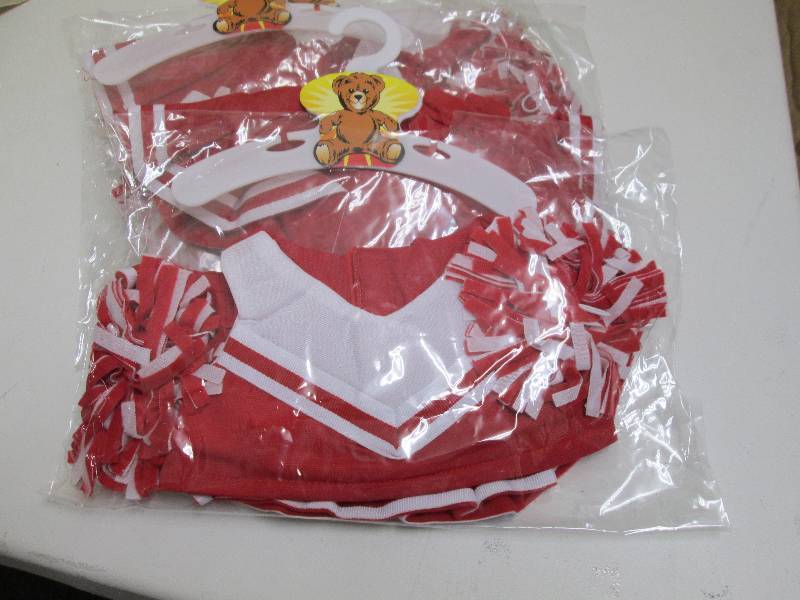 BUILD A BEAR OUTIFTS (FITS BEAR FAC...