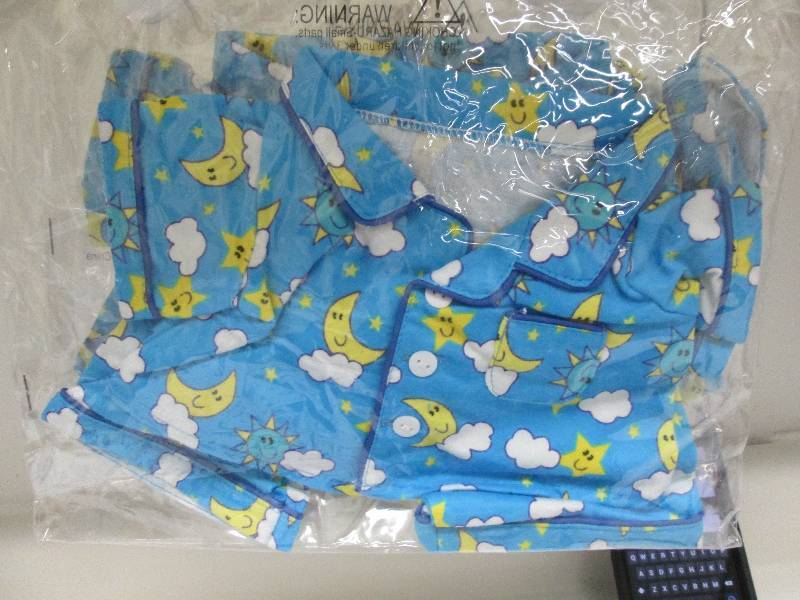 BUILD A BEAR OUTIFTS (FITS BEAR FAC...