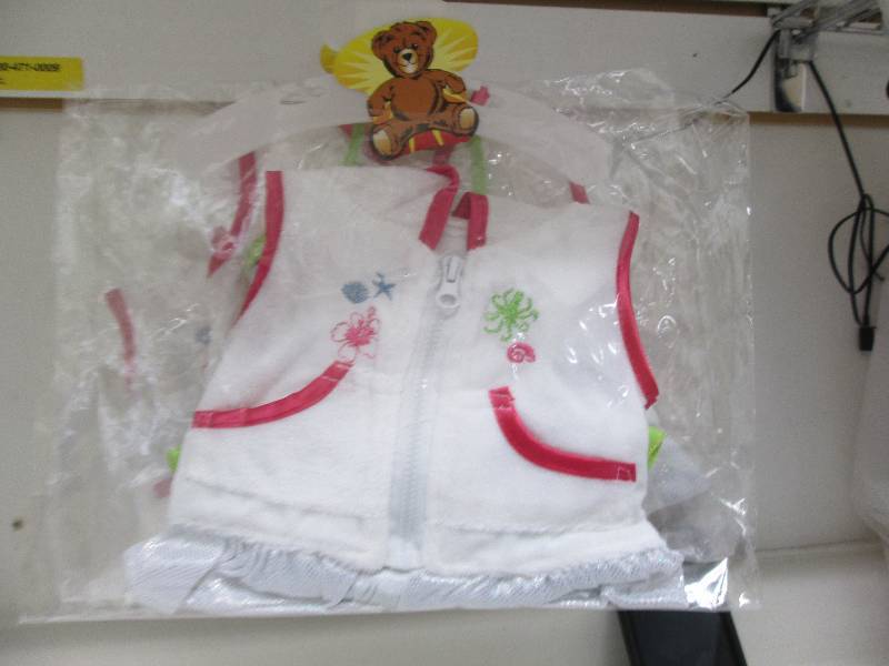 BUILD A BEAR OUTIFTS (FITS BEAR FAC...