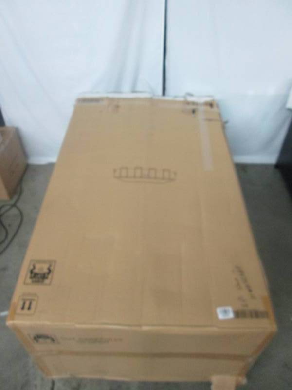 lot 31 image: Intex 24 x 12 x 52 Ultra Frame Pool