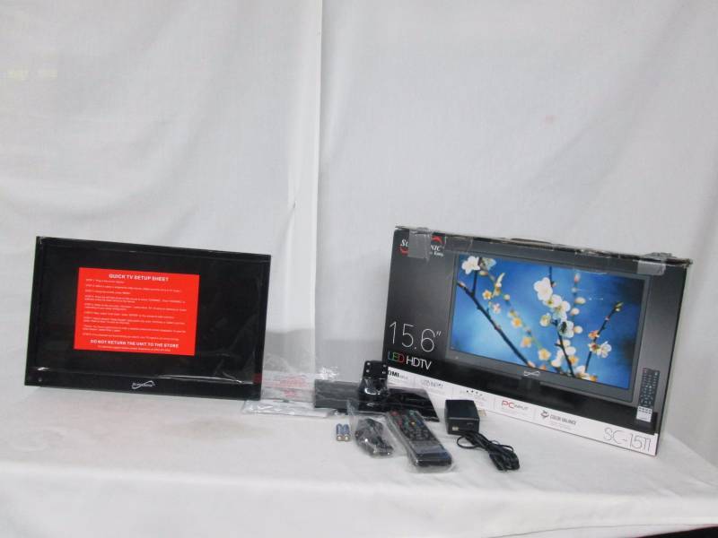 lot 28 image: SuperSonic 15.6 720p LED TV