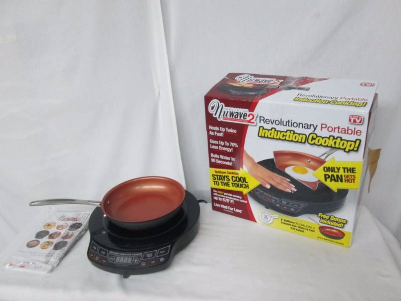 lot 16 image: NuWave Precision Induction Cooktop w Pan
