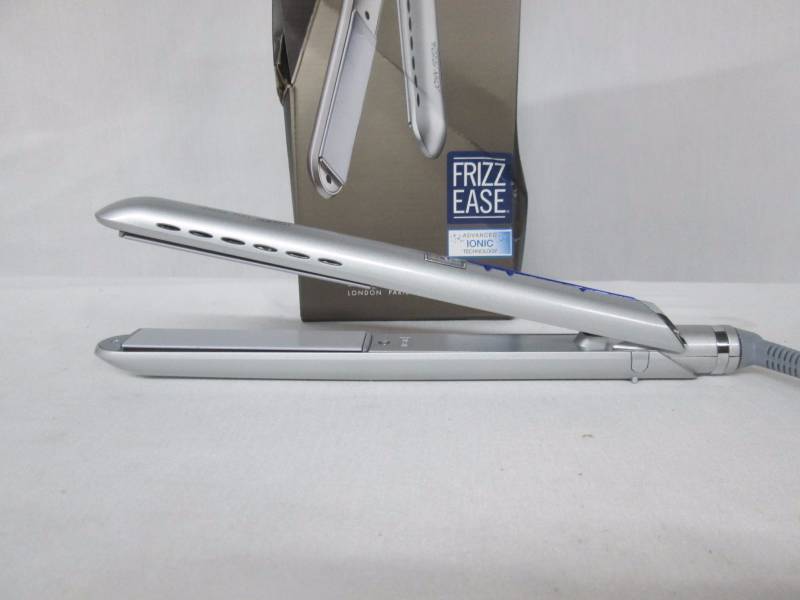lot 48 image: John Frieda Sleek Straightener