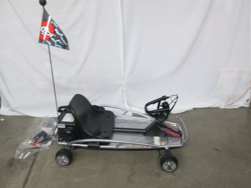 lot 7 image: Razor Ground Force Electric Go-Kart