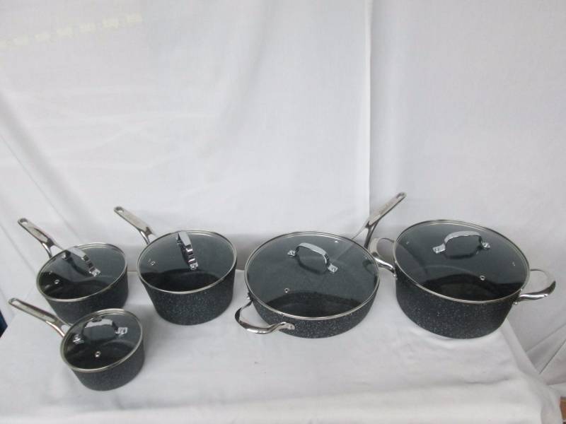 lot 43 image: The Rock 10-pc. Nonstick Aluminum Cookware Set