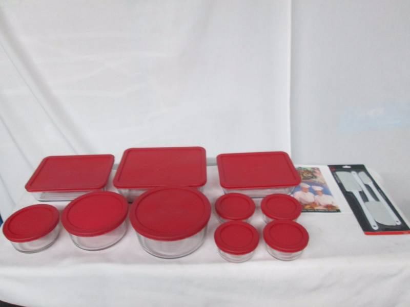 lot 56 image: Anchor Hocking 32-pc. Glass Storage Set
