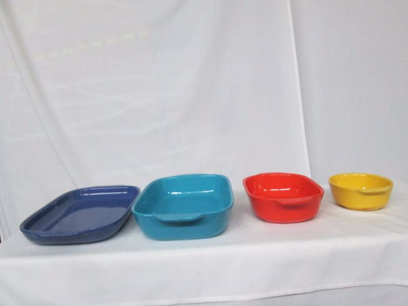 lot 76 image: CorningWare 4-pc. Stoneware Bakers Set