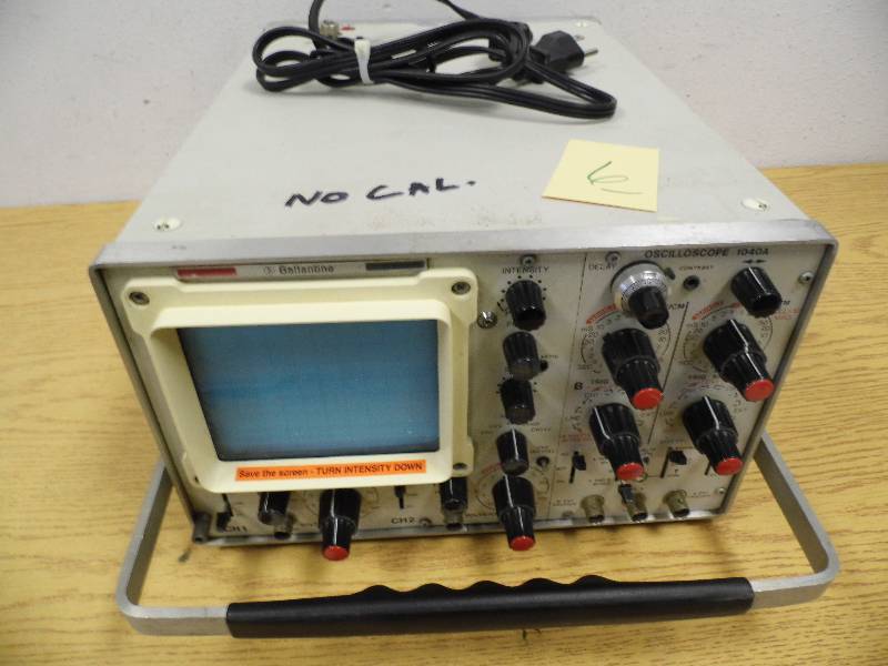 lot 6 image: Oscilloscope