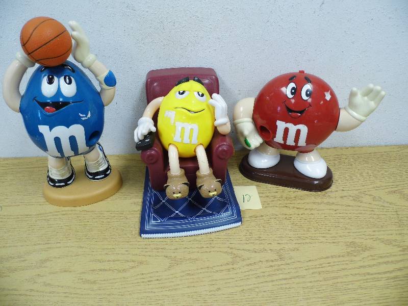 lot 12 image: M&M Dispensers