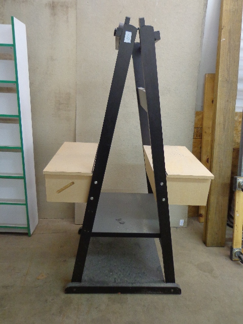 lot 23 image: 2 Sided Hair Styling Station