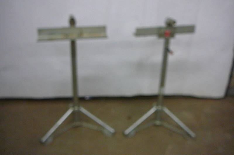 lot 26 image: 2- Camper Jacks