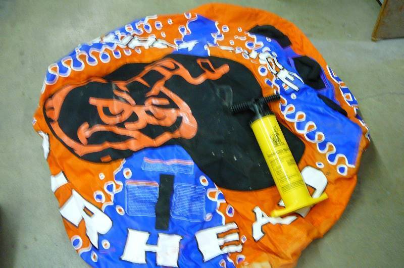 lot 34 image: Air Head Tube & Pump